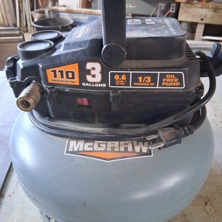 Air Compressor.  McGraw 3 gal 110 psi