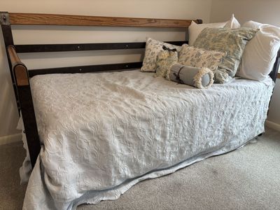 Gorgeous twin bed with trundle