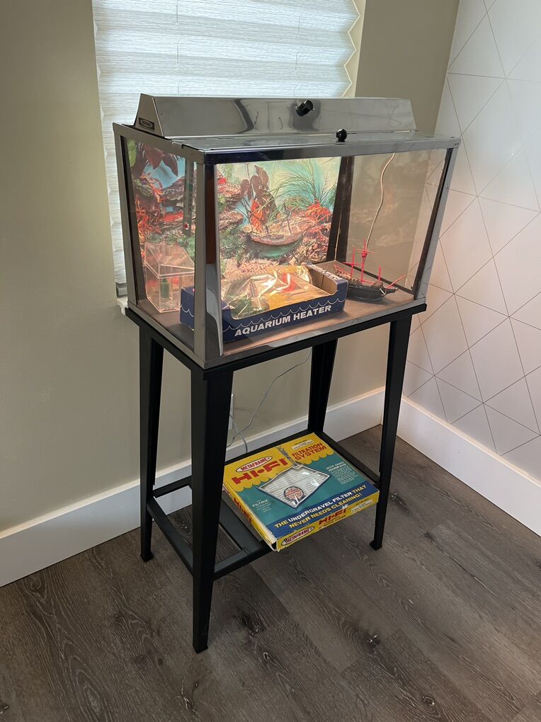 Vtg Metaframe fish Tank Aquarium