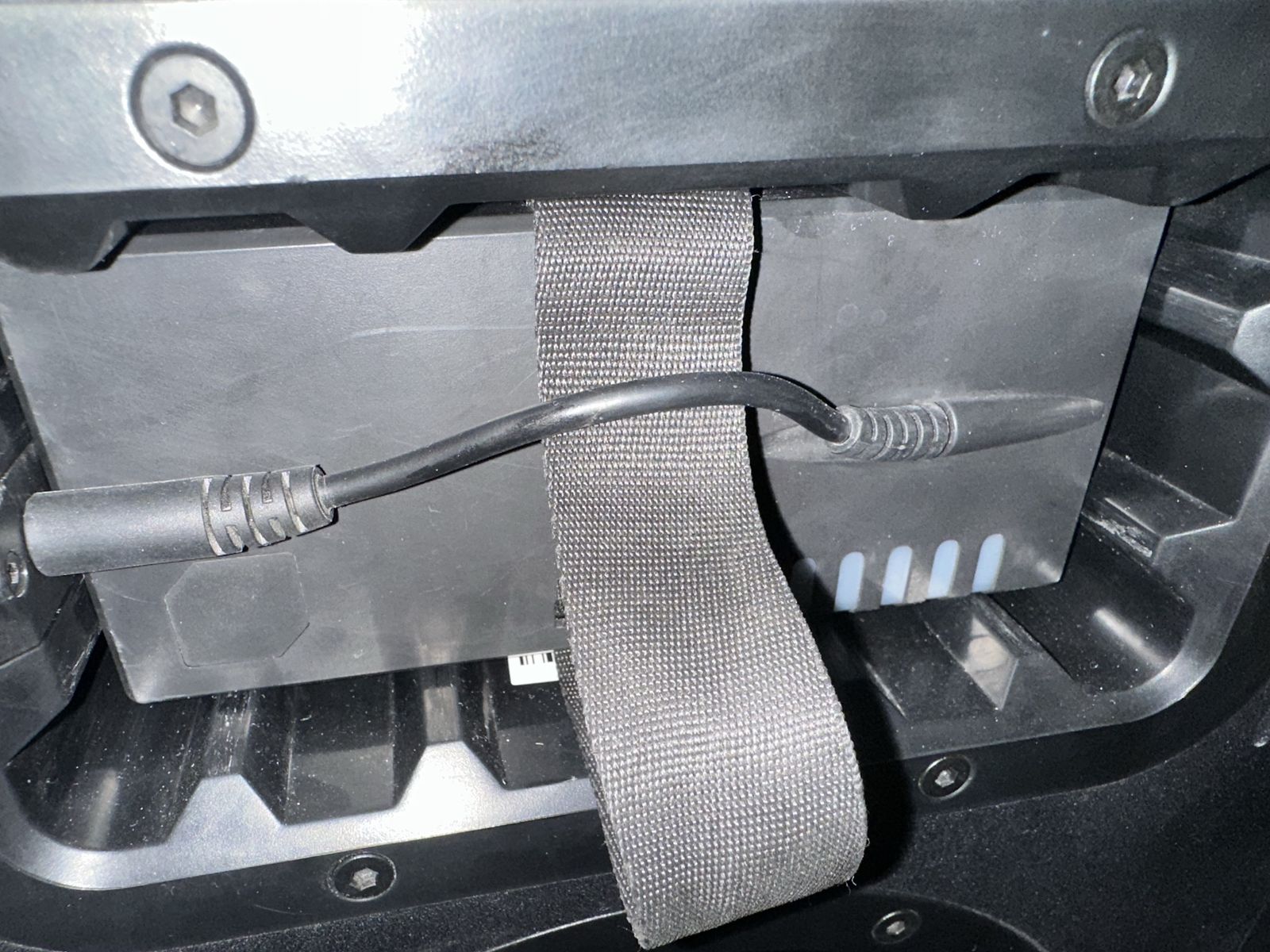 Main image 2