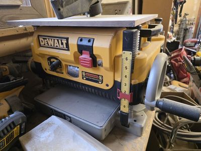 Dewalt Thickness Planer