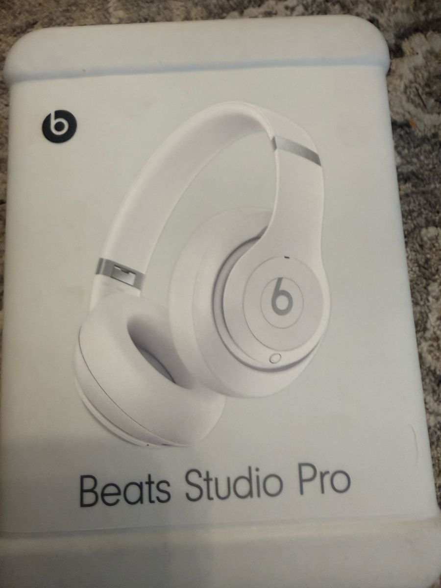 Beats studio pro headphones