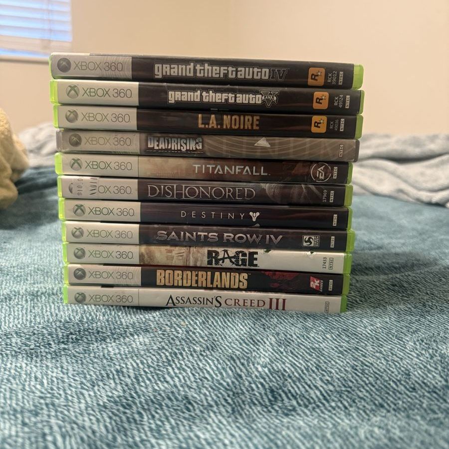 Xbox 360 Video Game Lot of 11 - GTA V, GTA IV, LA Noire, Dead Rising, Titanfall & More LOT