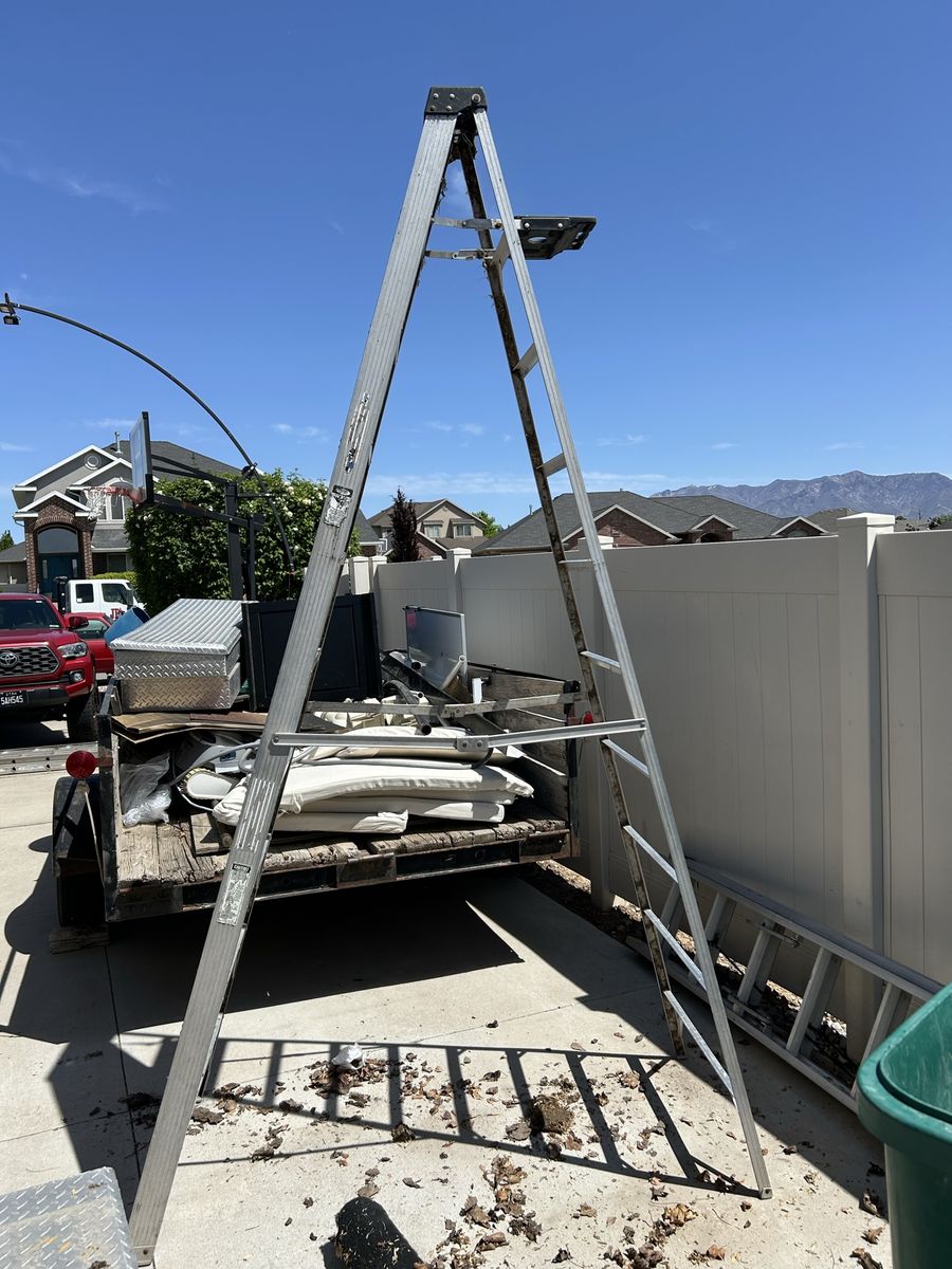 10’ A frame ladder