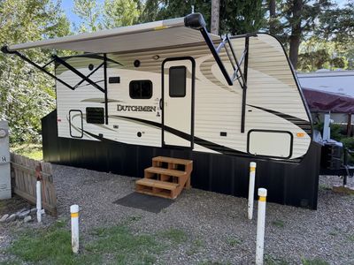 2014 Dutchmen 24’ 202RBS Polar Package Travel Trailer w/ Slide Out & Awning