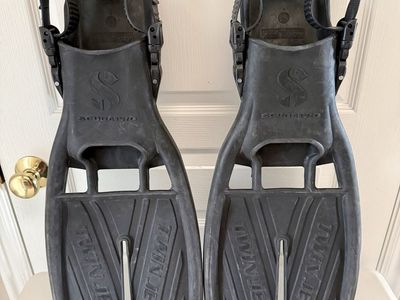 Size Large Scubapro Twin Jet Dive Snorkel Fins