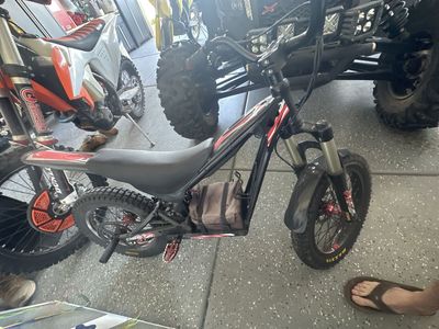 Oset 16” electric trials bike