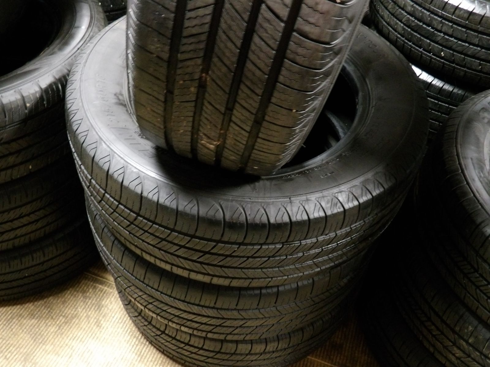 215/60R16 MICHELIN X TOUR A/S SET OF USED TIRES