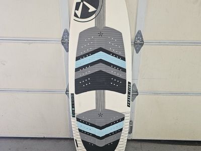 Phase 5 Doctor Carbon Wakesurf Board