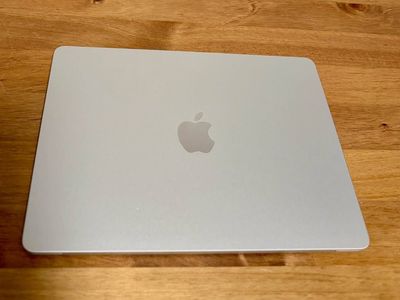 MacBook Air 13” (M5 Chip) – OPEN BOX DEAL