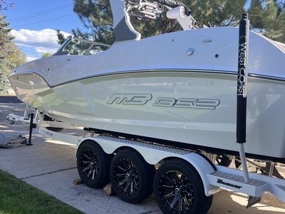 2023 MB B52 ALPHA 25 Surf boat