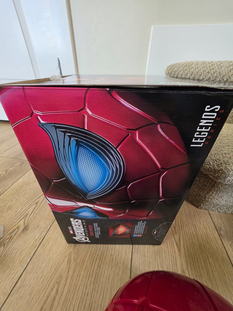 Electronic Spiderman Helmet plus stand