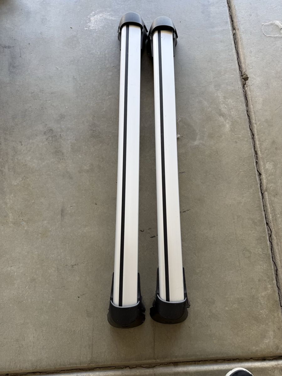 Used 2023 Mercedes GLA OEM roof racks