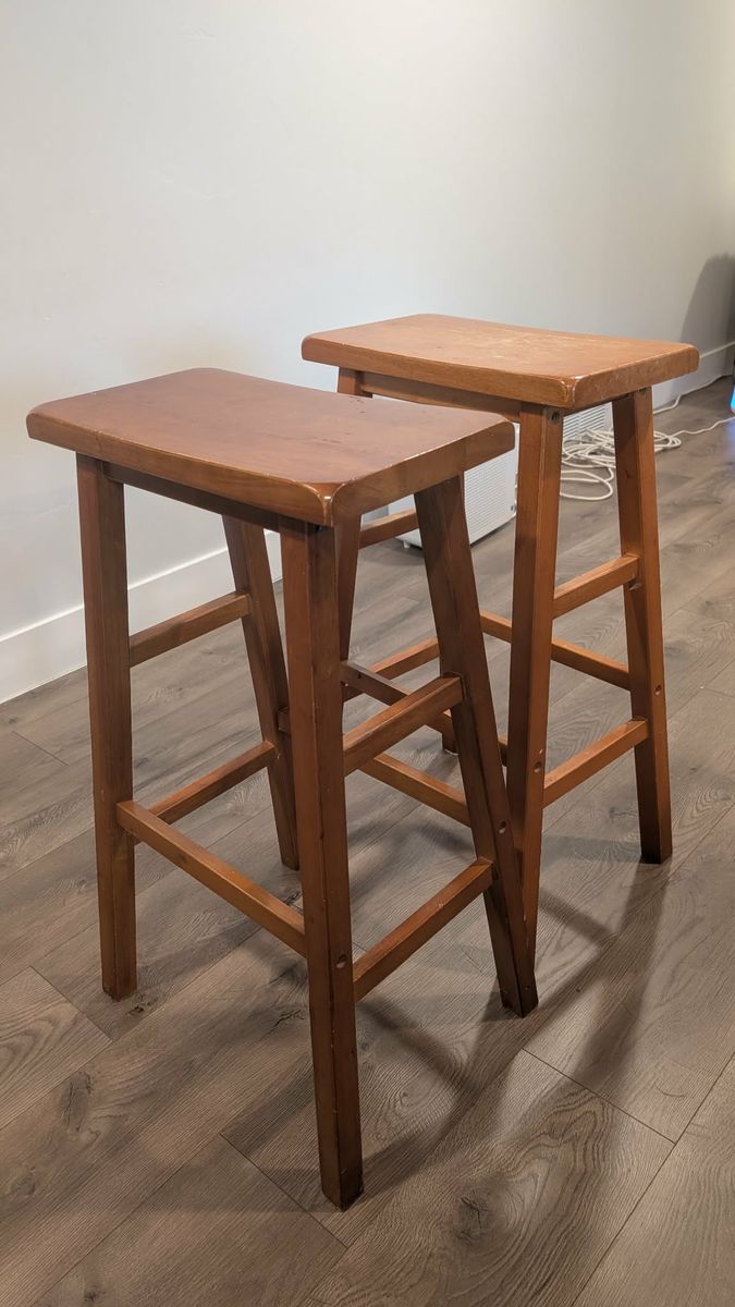 Stool/Dining Stool/Chairs