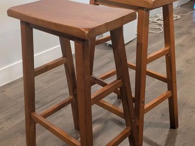 Stool/Dining Stool/Chairs