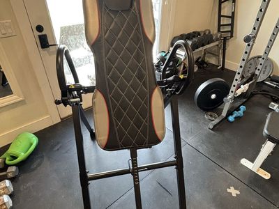 HEALTH GEAR Advanced Therapy Inversion Table