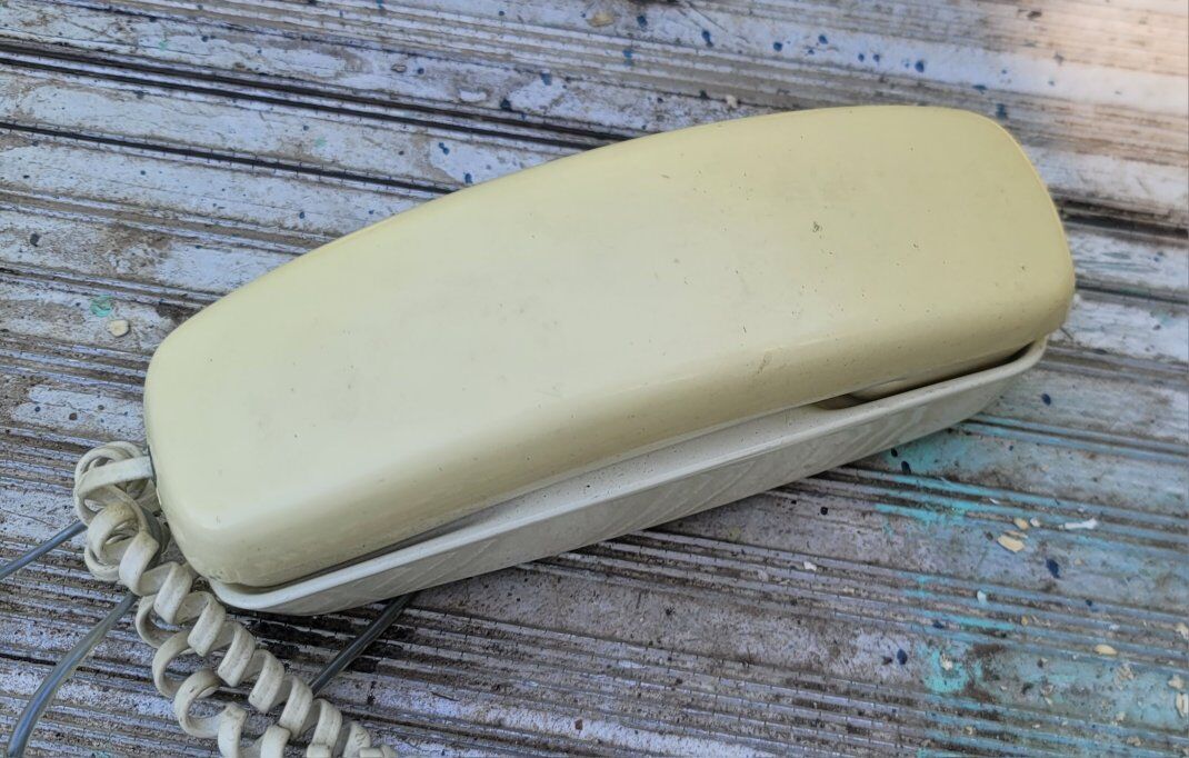 Vintage Trimline phone