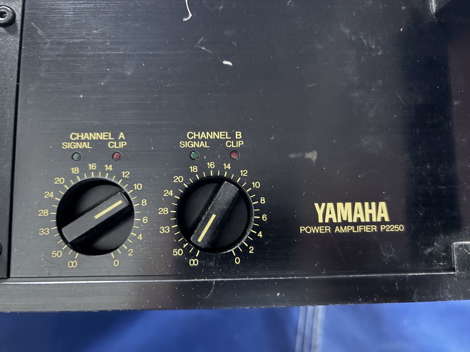 Yamaha P2250 Power Amplifier