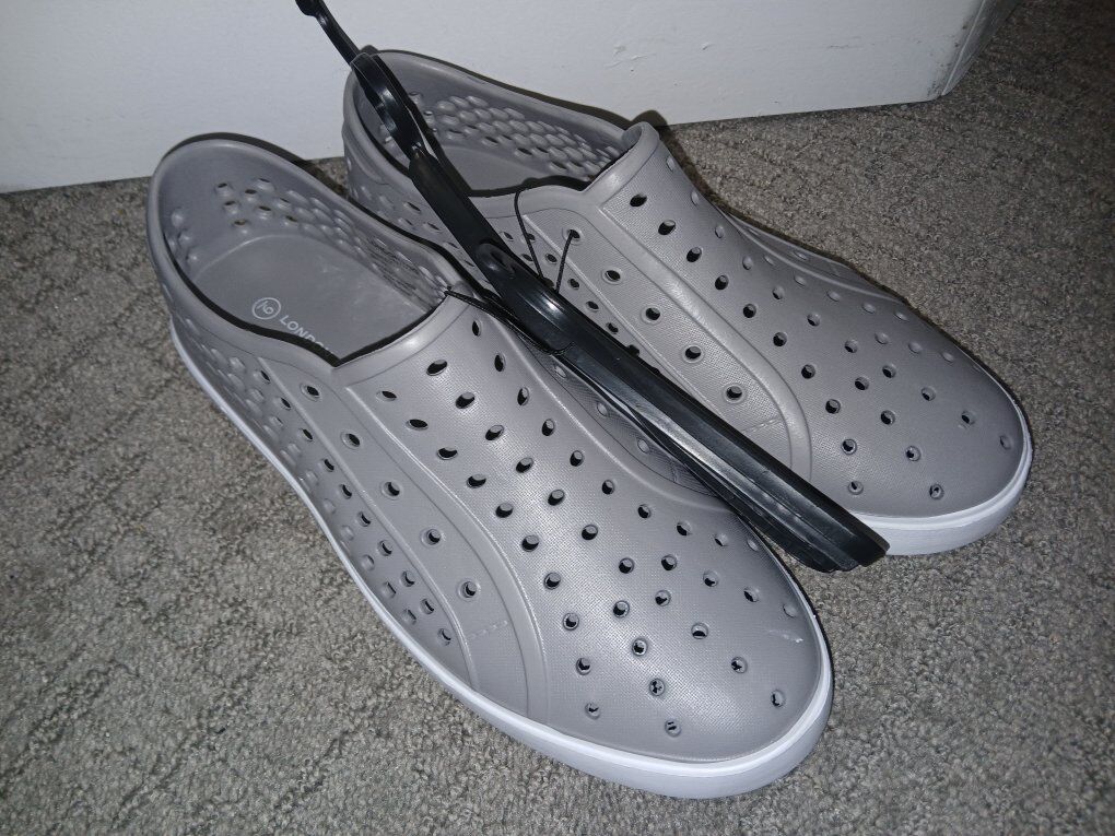 London fog water shoes. Mens 9 womens 10. new