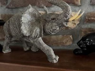 Decorative Animal Figurines – Elephant & Panther Set