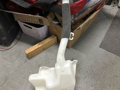 Windshield Washer Fluid Reservoir Tank