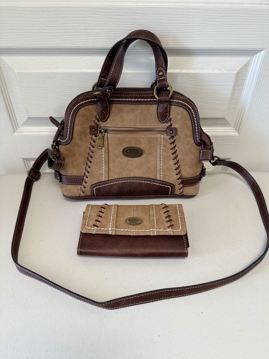 Women’s B.O.C. Oakley Crossbody Leather Handbag Purse & Wallet