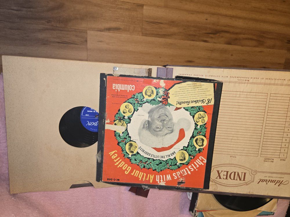 Victory Victrola