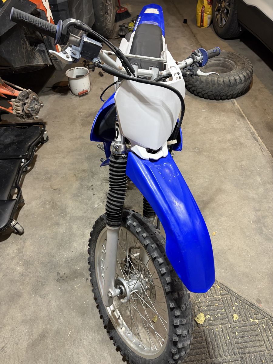 Yamaha TT-R230 Dirt Bike