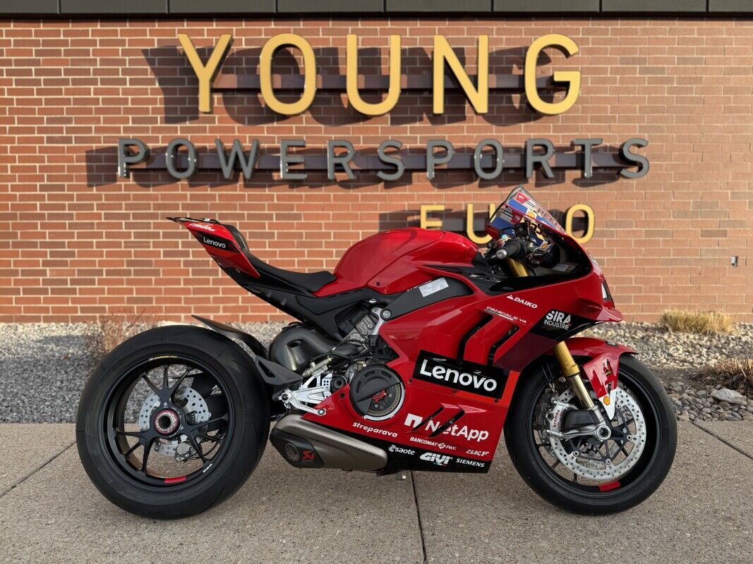 2024 Ducati Panigale V4 Bagnaia 2023 World Champion Replica