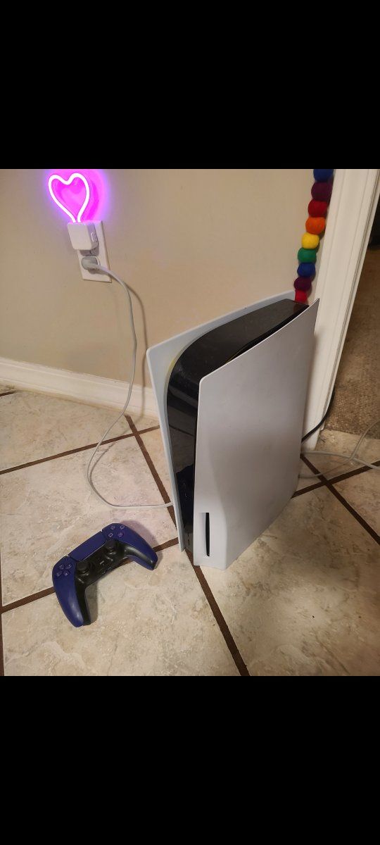 Playstation 5 Disc w/ Controller