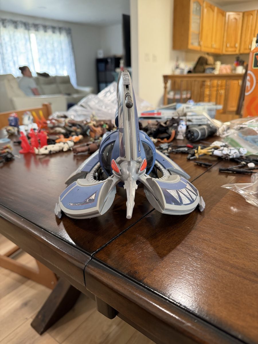 Main image 3