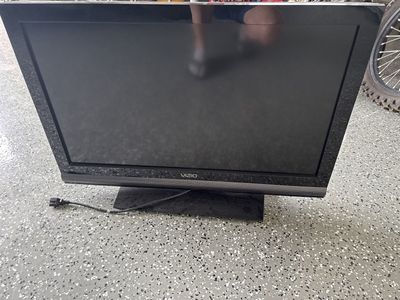 32” Vizio tv