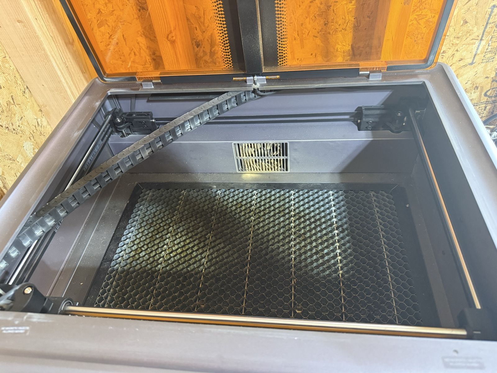 Main image 6