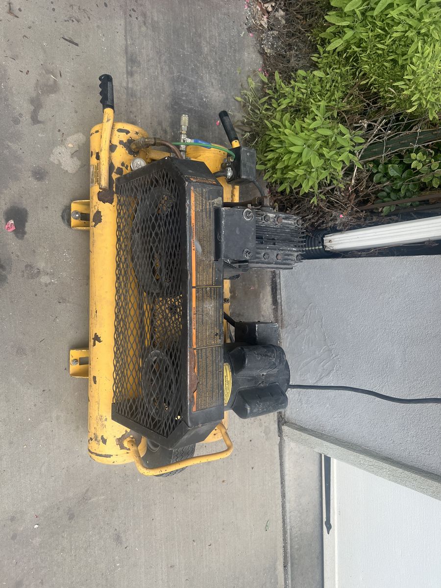 Job site wheelbarrow air compressor