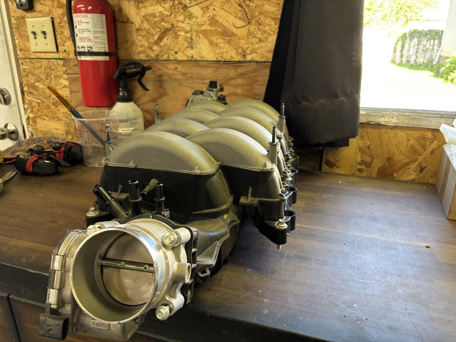 Ford Gen 3 intake manifold and throttle body