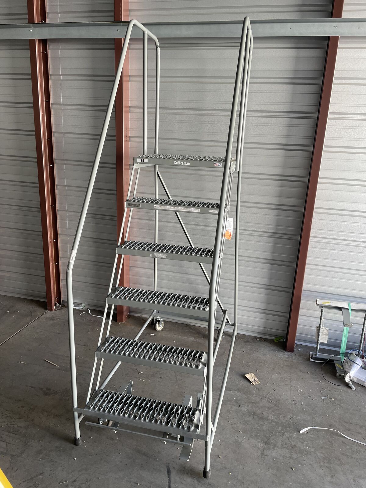 6 Step Rolling Warehouse Platform Ladder 0011