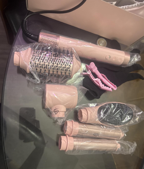 Brand new 5 in 1 Hot Air Styler Wrap
