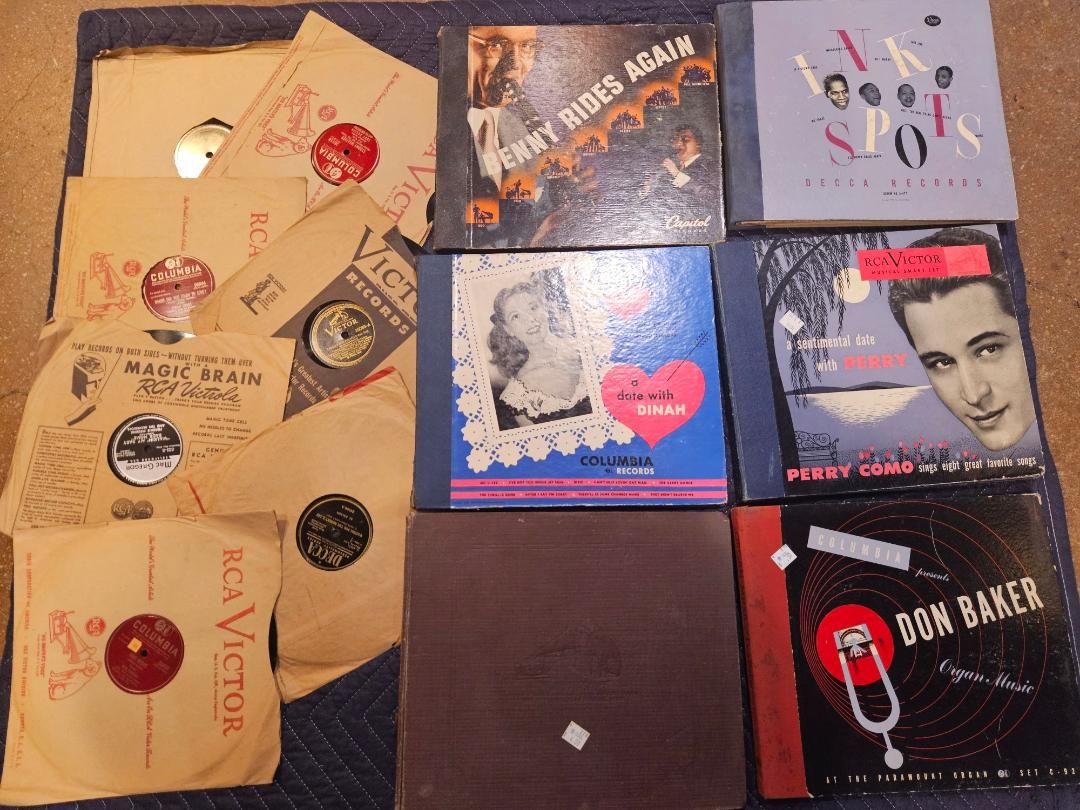 Thirty 78rpm records