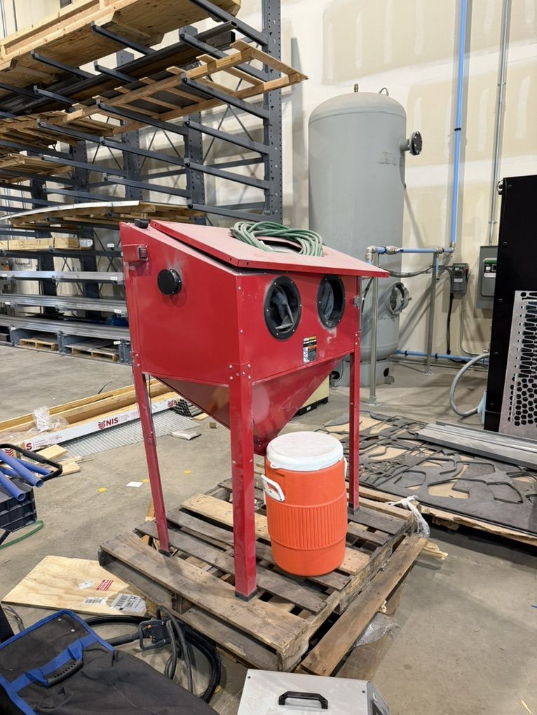 Sand Blast Cabinet