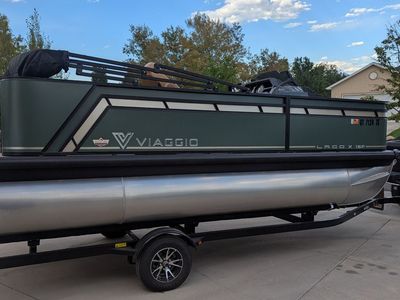 2024 Viaggio Pontoon