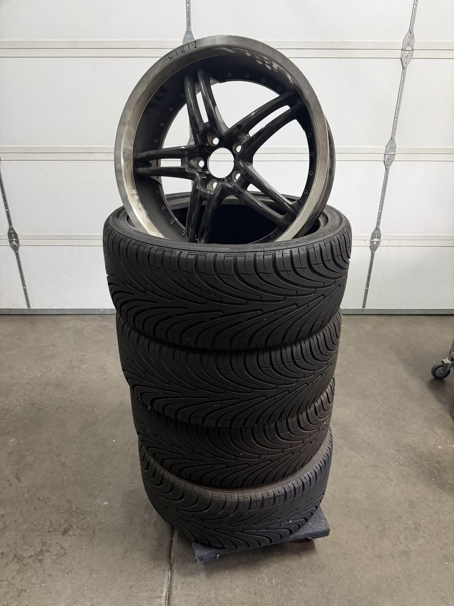 Zinik Toyota Sienna (5x114.3 bolt pattern)