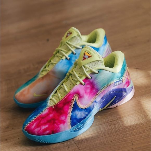 (9.5 & 11) LeBron 22 The Monopoly Tie-Dye