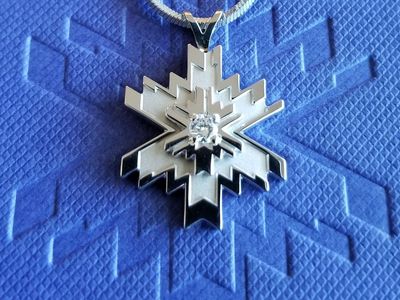 2002 OC Tanner 14K White Gold with Diamond Pendant. Super Rare! Limited!