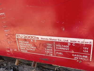 Honda EU3000is Inverter Generator - 2.6kVA Rated Output, Gasoline Powered
