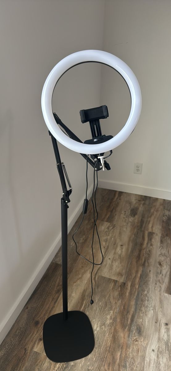12" Ring Light, Cantilever Bracket, Metal Base, Metal Rod, Phone Holder