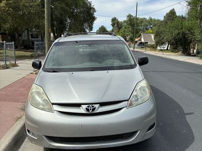 2007 Toyota Sienna LE 8-Passenger