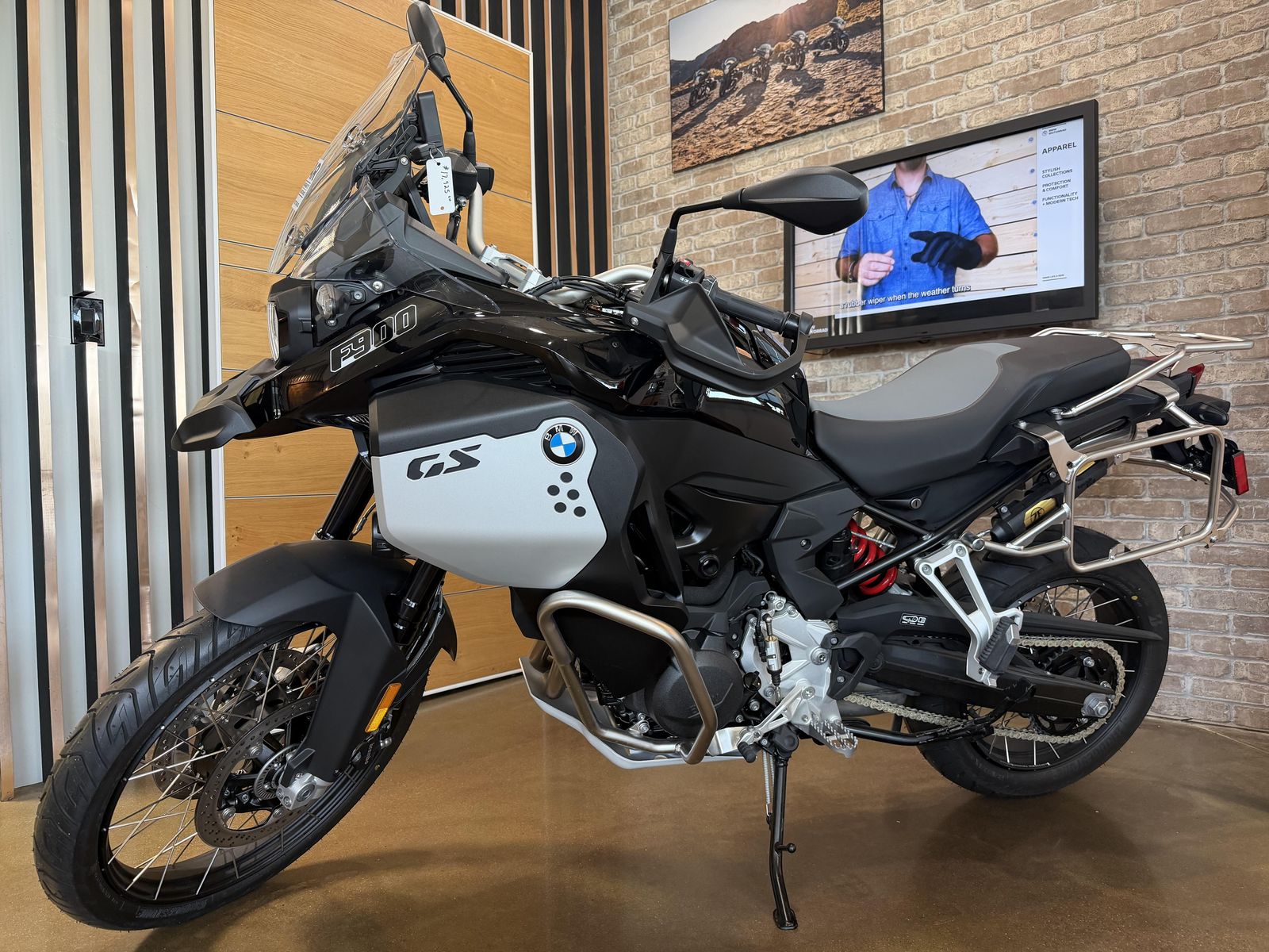 2024 BMW F900 GSA