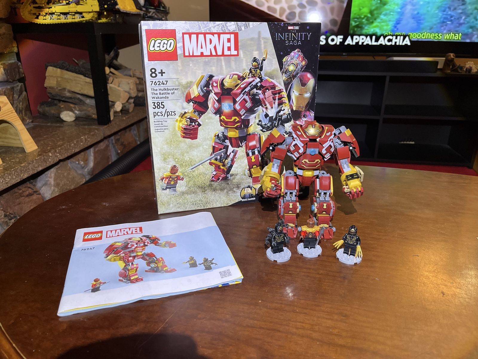 LEGO Marvel The Hulkbuster: The Battle of Wakanda Set 76247 Complete with Box & Manual
