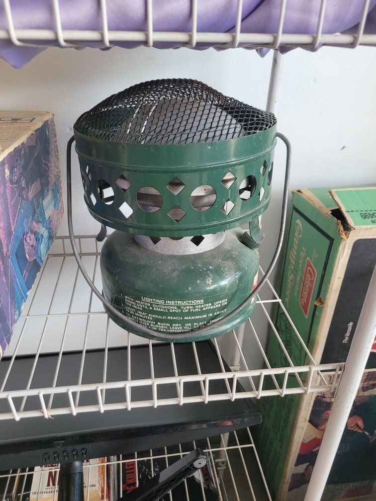 Vintage Coleman Green Catalytic Heater Model 518 Outdoor Camping Heater