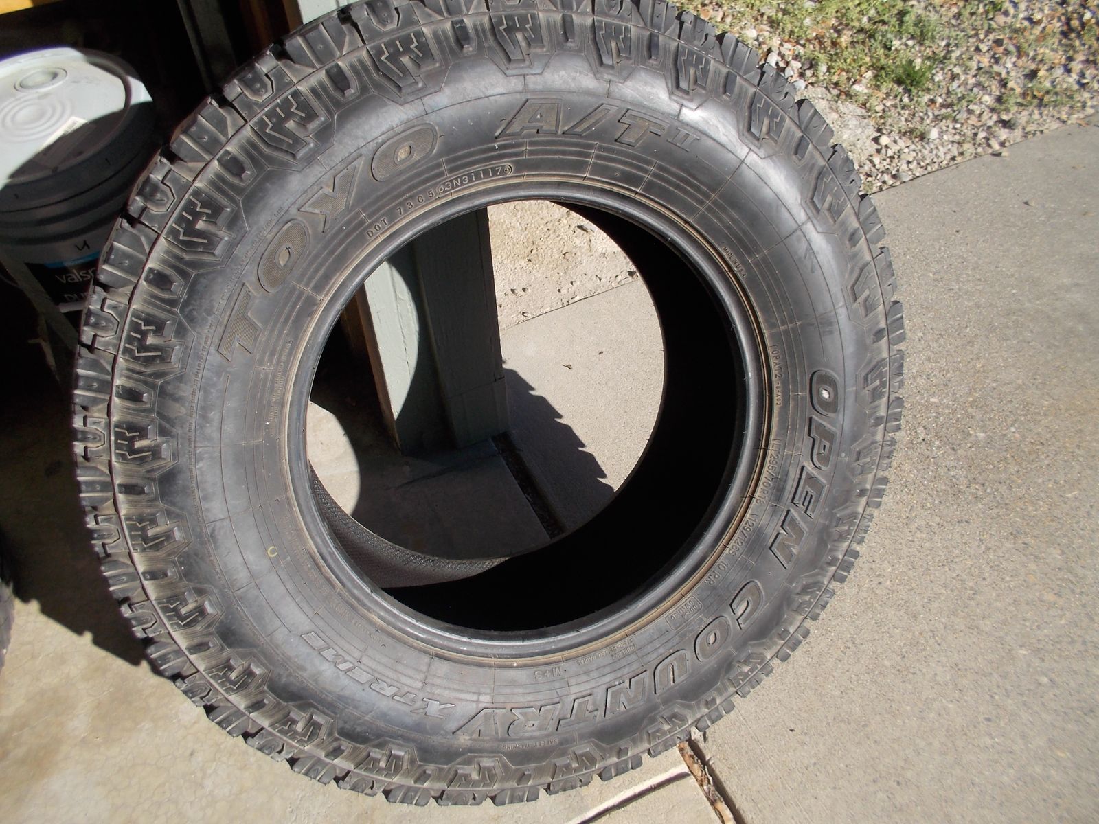 295-70-17 TOYO OPEN COUNTRY xtreme